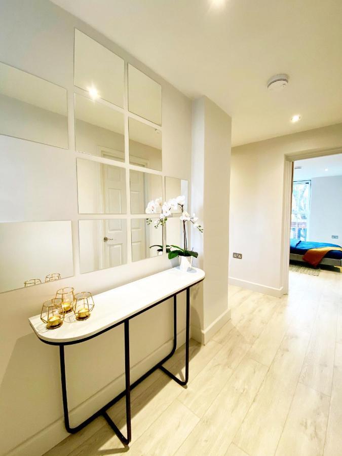 Perfect Central Location- 5 Minutes From Tower Bridge ! 8 Minutes Walk From Tube Londres Extérieur photo