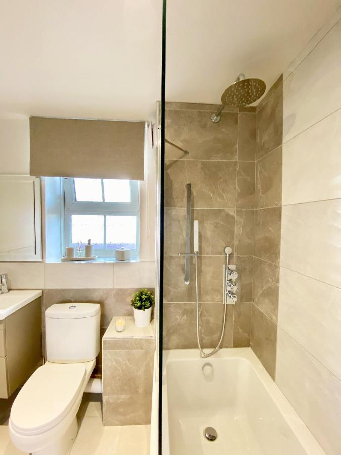 Perfect Central Location- 5 Minutes From Tower Bridge ! 8 Minutes Walk From Tube Londres Extérieur photo